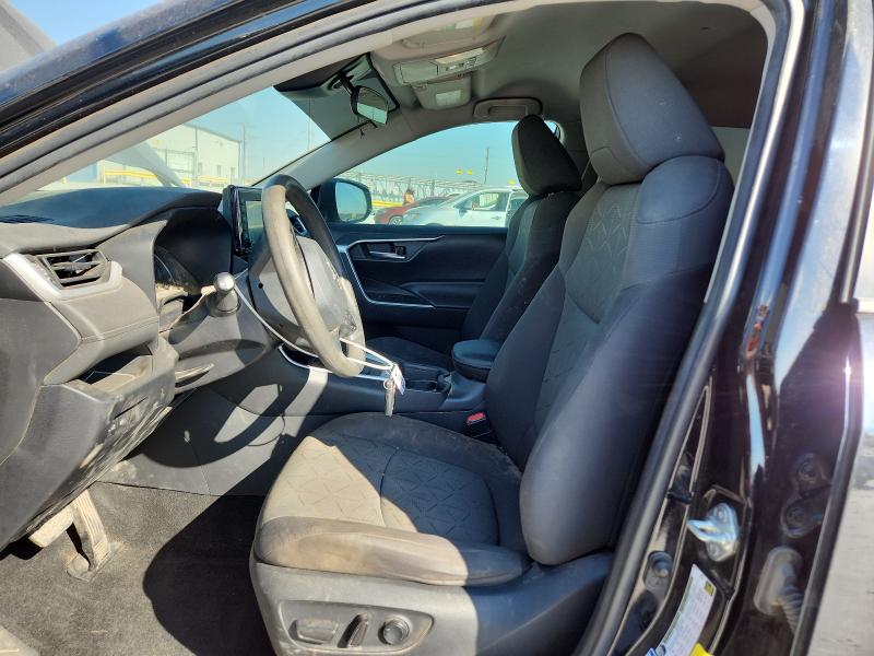 Photo 7 from auction – 2021 TOYOTA RAV4 XLE with VIN 2T3P1RFV4MC240089