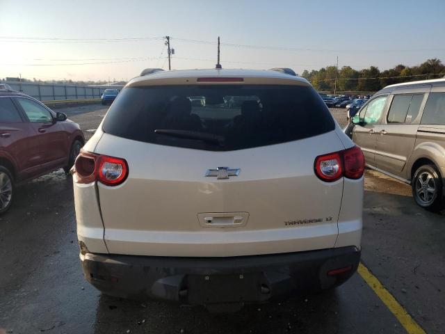 Photo 6 from auction – 2011 CHEVROLET TRAVERSE L with VIN 1GNKRGED5BJ272602