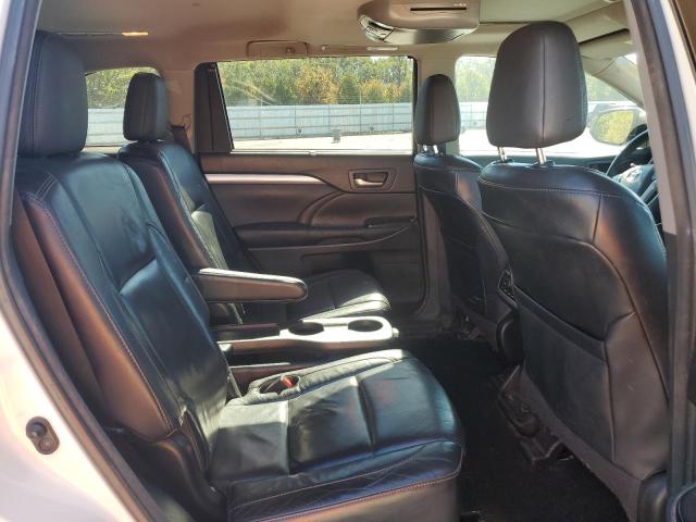 Photo 11 from auction – 2015 TOYOTA HIGHLANDER with VIN 5TDKKRFH8FS116492