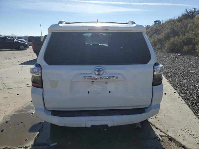 Photo 6 from auction – 2016 TOYOTA 4RUNNER SR with VIN JTEBU5JR7G5311828