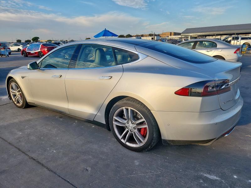 Photo 2 from auction – 2015 TESLA MODEL S 85 with VIN 5YJSA1H20FFP71246