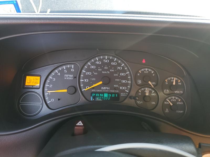 Photo 9 from auction – 2000 CHEVROLET SILVERADO with VIN 1GCEC14T1YZ282521