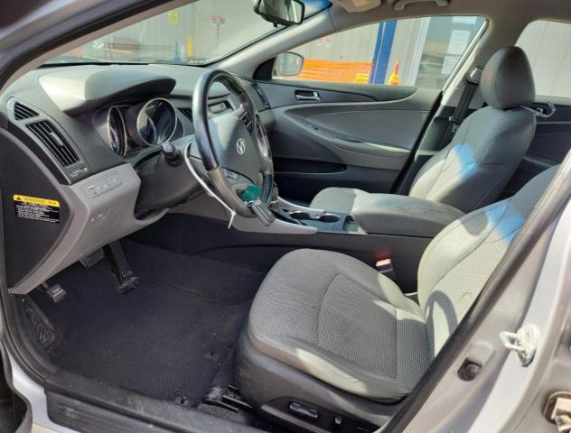 Photo 7 from auction – 2012 HYUNDAI SONATA SE with VIN 5NPEC4AC7CH424456