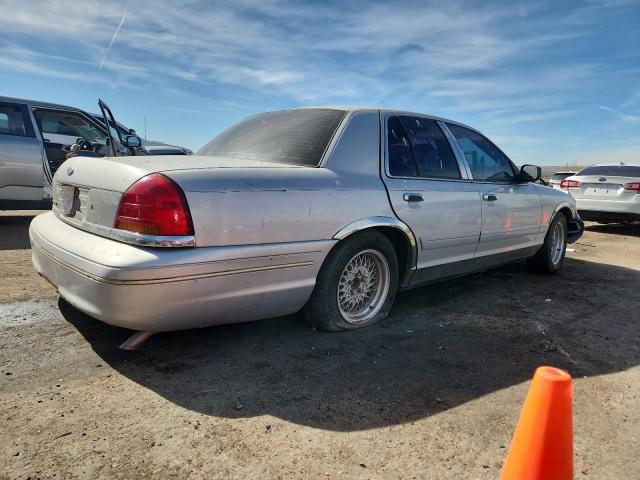 Photo 3 from auction – 2002 FORD CROWN VICT with VIN 2FAFP74W82X100516