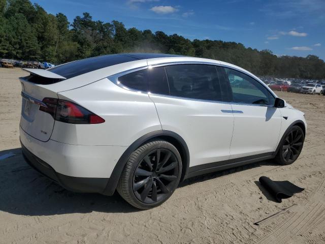 Photo 3 from auction – 2019 TESLA MODEL X with VIN 5YJXCAE24KF151420