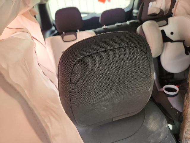 Photo 10 from auction – 2016 JEEP RENEGADE T with VIN ZACCJBCT4GPD94683