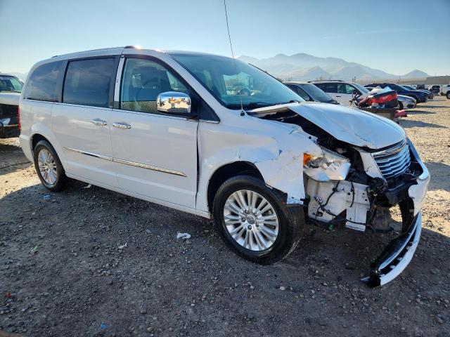 Photo 4 from auction – 2014 CHRYSLER TOWN & COU with VIN 2C4RC1GG6ER139151