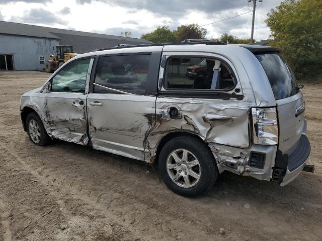 Photo 2 from auction – 2010 CHRYSLER TOWN & COU with VIN 2A4RR5D10AR129211