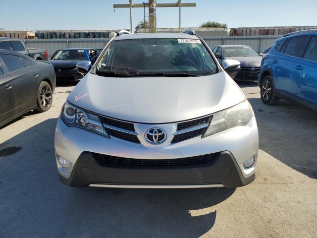 Photo 5 from auction – 2015 TOYOTA RAV4 XLE with VIN JTMRFREV7FD130633