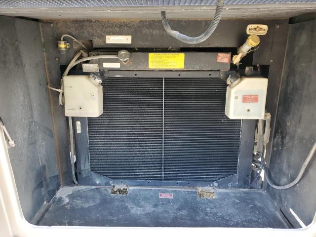 Photo 7 from auction – 1998 FREIGHTLINER CHASSIS X with VIN 4UZ6XFBC7WC952416