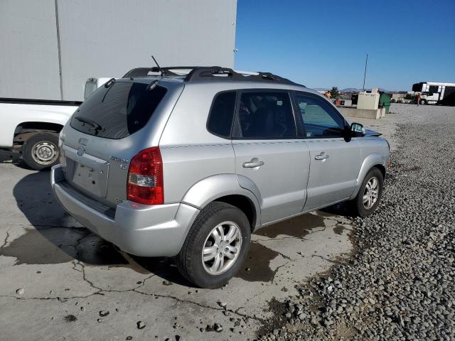 Photo 3 from auction – 2007 HYUNDAI TUCSON SE with VIN KM8JN72D07U606685