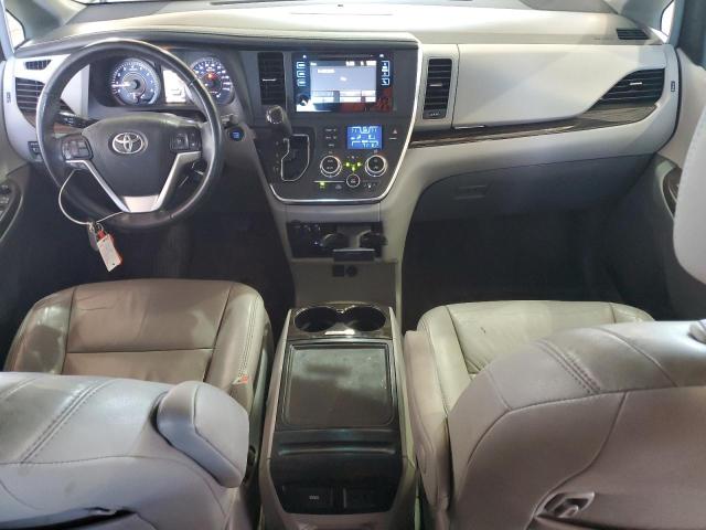 Photo 8 from auction – 2017 TOYOTA SIENNA XLE with VIN 5TDDZ3DC5HS148621