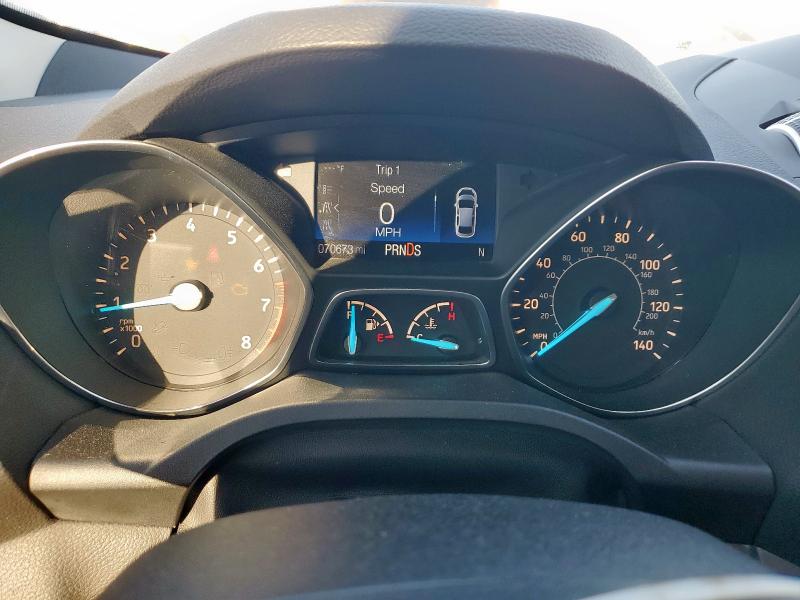 Photo 9 from auction – 2017 FORD ESCAPE SE with VIN 1FMCU0GD3HUB26492