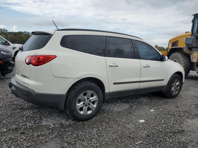 Photo 3 from auction – 2011 CHEVROLET TRAVERSE L with VIN 1GNKREED8BJ352772