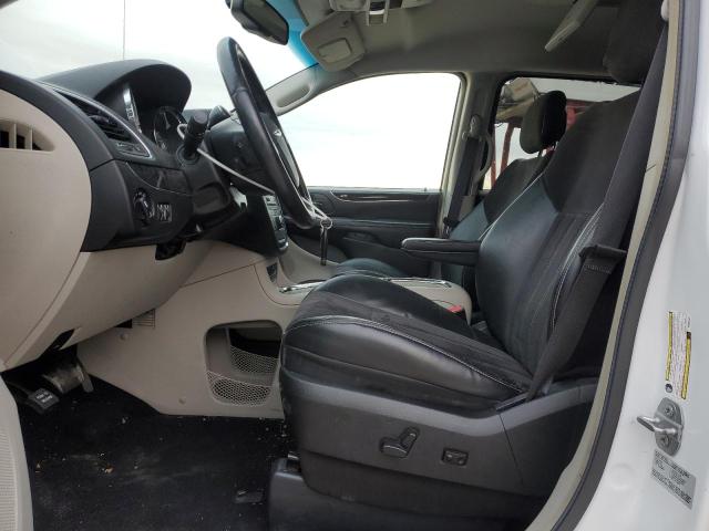 Photo 7 from auction – 2015 CHRYSLER TOWN & COU with VIN 2C4RC1JG8FR665422