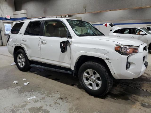 Photo 4 from auction – 2016 TOYOTA 4RUNNER SR with VIN JTEBU5JR2G5349080