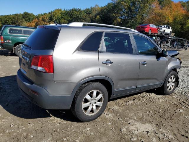 Photo 3 from auction – 2013 KIA SORENTO LX with VIN 5XYKTDA64DG387579