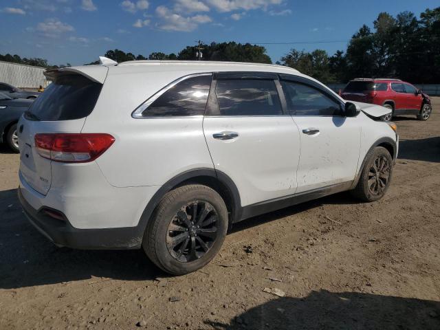 Photo 3 from auction – 2016 KIA SORENTO EX with VIN 5XYPH4A50GG154057