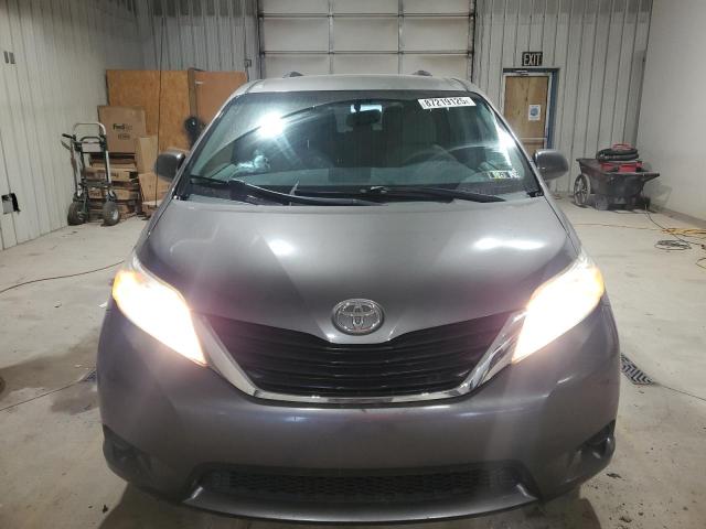 Photo 5 from auction – 2011 TOYOTA SIENNA LE with VIN 5TDJK3DC6BS020029