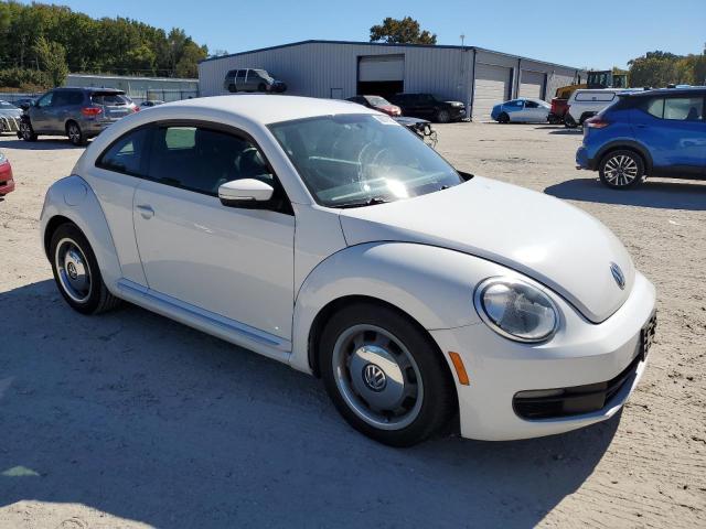 Photo 4 from auction – 2012 VOLKSWAGEN BEETLE with VIN 3VWJP7AT0CM640290