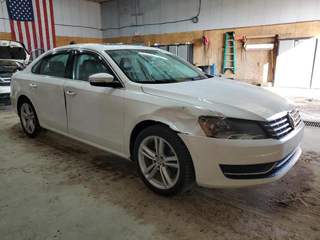 Photo 4 from auction – 2014 VOLKSWAGEN PASSAT SE with VIN 1VWBN7A33EC068274