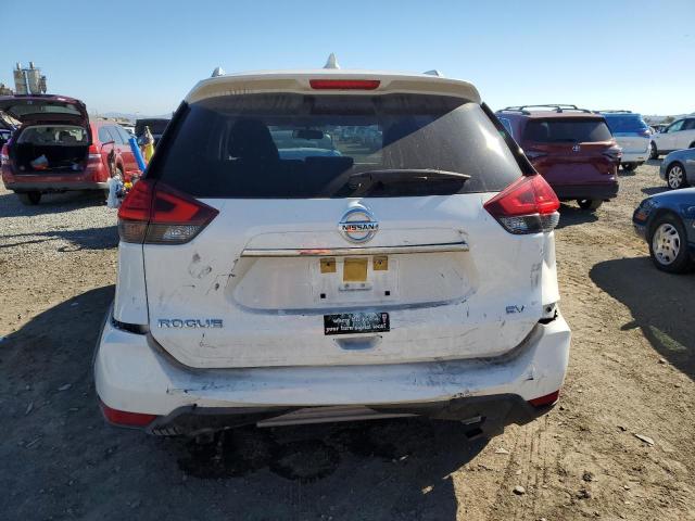 Photo 6 from auction – 2017 NISSAN ROGUE S with VIN JN8AT2MT8HW142573