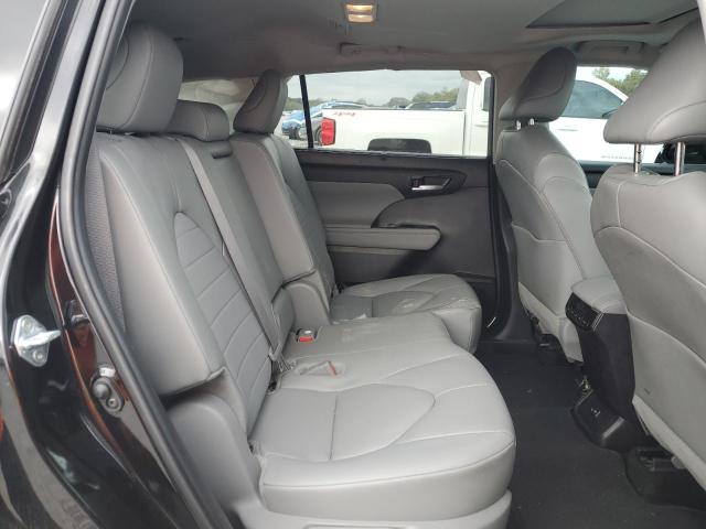 Photo 11 from auction – 2024 TOYOTA HIGHLANDER with VIN 5TDKDRAH8RS528529