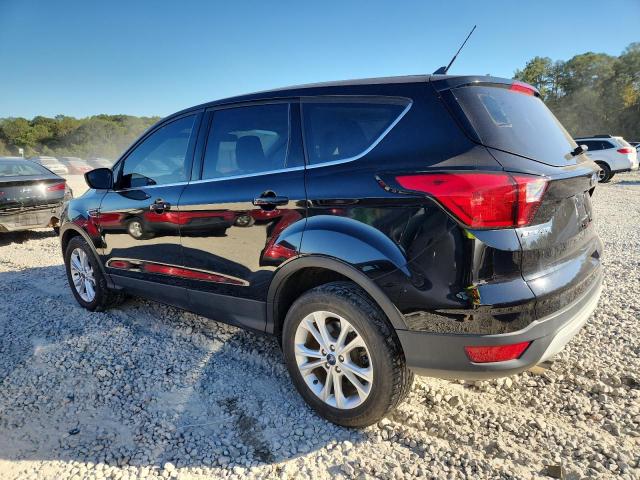 Photo 2 from auction – 2019 FORD ESCAPE SE with VIN 1FMCU0GD1KUA55719