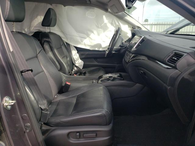 Photo 7 from auction – 2017 HONDA PILOT TOURING with VIN 5FNYF5H92HB008289