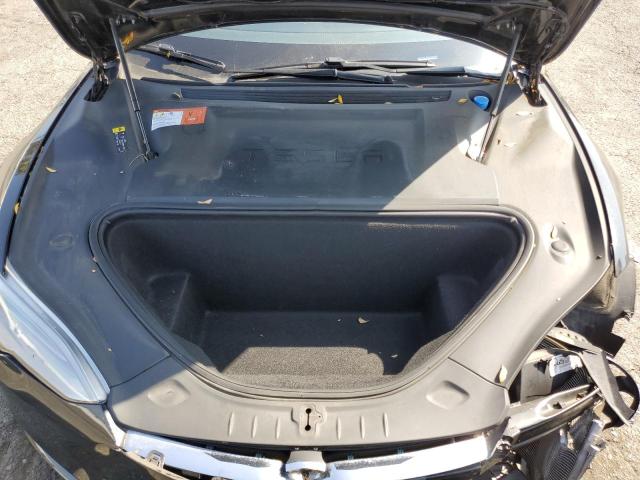 Photo 11 from auction – 2018 TESLA MODEL S with VIN 5YJSA1E20JF282679