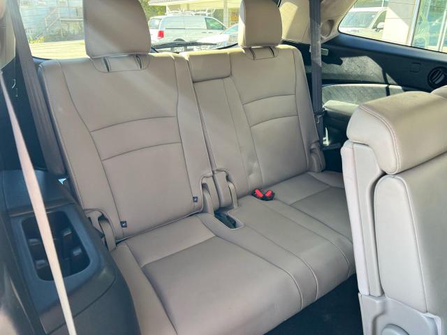 Photo 9 from auction – 2016 HONDA PILOT TOUR with VIN 5FNYF5H99GB042048