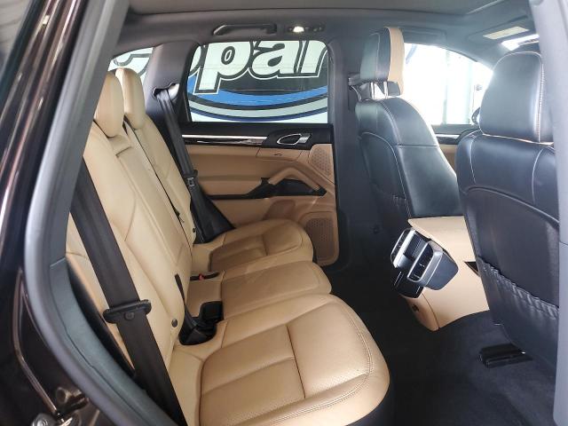 Photo 10 from auction – 2015 PORSCHE CAYENNE with VIN WP1AF2A23FLA42506