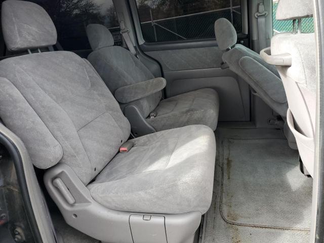 Foto 11 de la subasta – 2004 HONDA ODYSSEY EX con VIN 5FNRL18814B097828