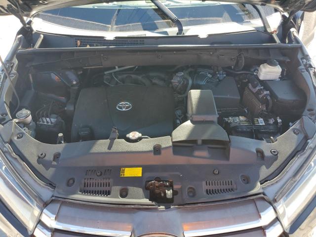 Photo 12 from auction – 2018 TOYOTA HIGHLANDER with VIN 5TDDZRFHXJS847146