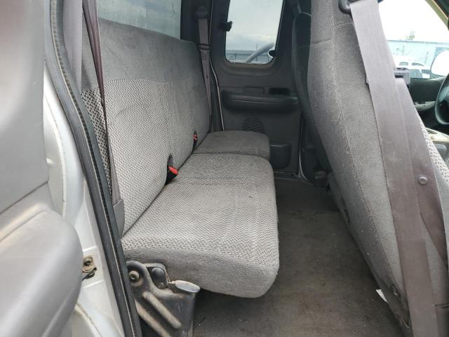 Photo 10 from auction – 2000 FORD F150 with VIN 1FTRX18W3YNB81000