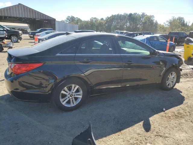 Photo 3 from auction – 2013 HYUNDAI SONATA GLS with VIN 5NPEB4AC2DH637786