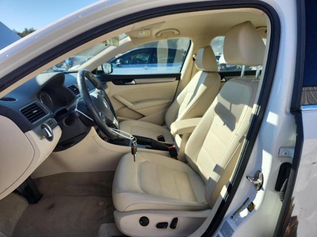 Photo 7 from auction – 2015 VOLKSWAGEN PASSAT SE with VIN 1VWBS7A34FC020440