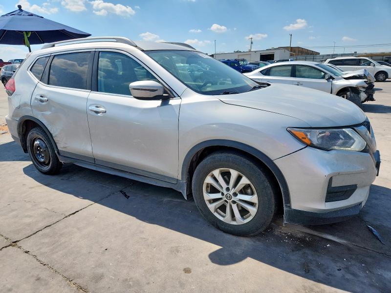 Photo 4 from auction – 2018 NISSAN ROGUE S with VIN 5N1AT2MT8JC815988
