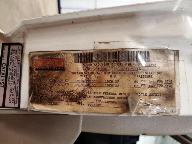 Photo 10 from auction – 1996 WINNEBAGO RIALTA with VIN 1WVAE070XTH062754