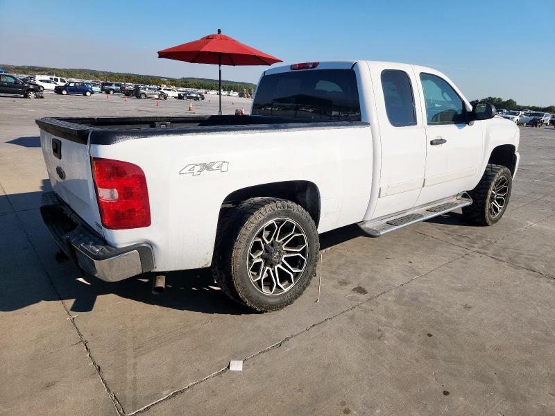 Photo 3 from auction – 2007 CHEVROLET SILVERADO K1500 with VIN 1GCEK19J37Z535914