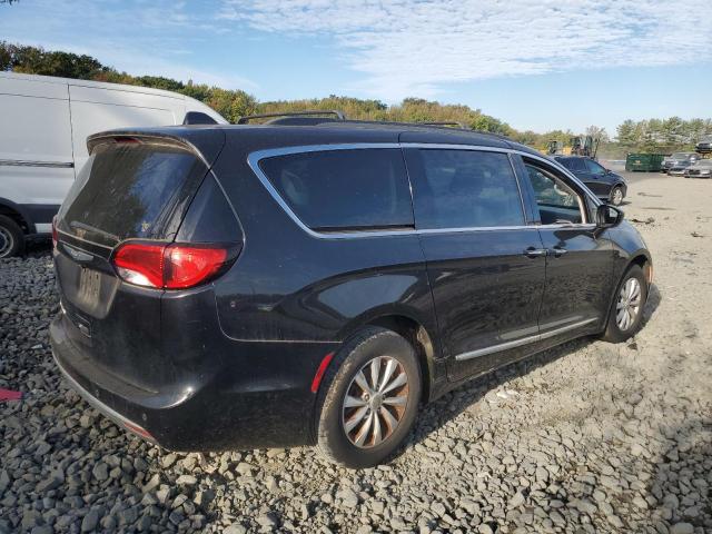 Photo 3 from auction – 2017 CHRYSLER PACIFICA T with VIN 2C4RC1BG5HR565392
