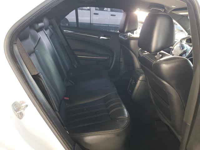 Photo 10 from auction – 2018 CHRYSLER 300 S with VIN 2C3CCABG1JH214047