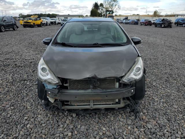 Photo 5 from auction – 2015 TOYOTA PRIUS C with VIN JTDKDTB36F1585336
