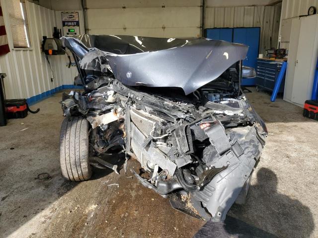 Photo 5 from auction – 2015 MERCEDES-BENZ E with VIN WDDHF5KB8FB124274