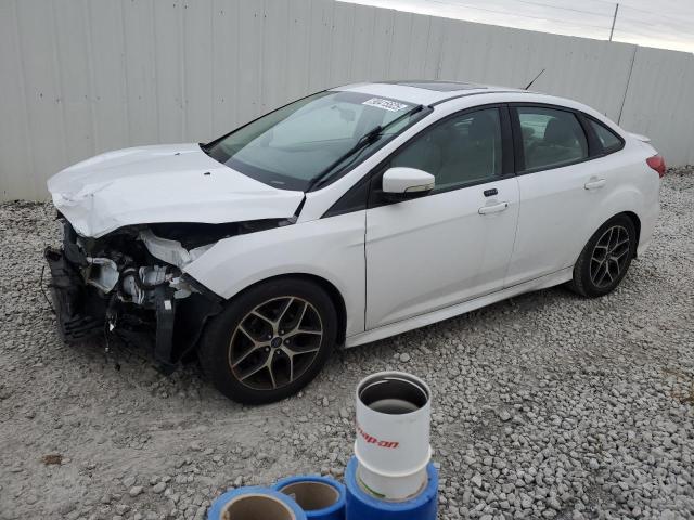 FORD FOCUS SE 2015 with VIN 1FADP3F22FL360939 - Photo from auction