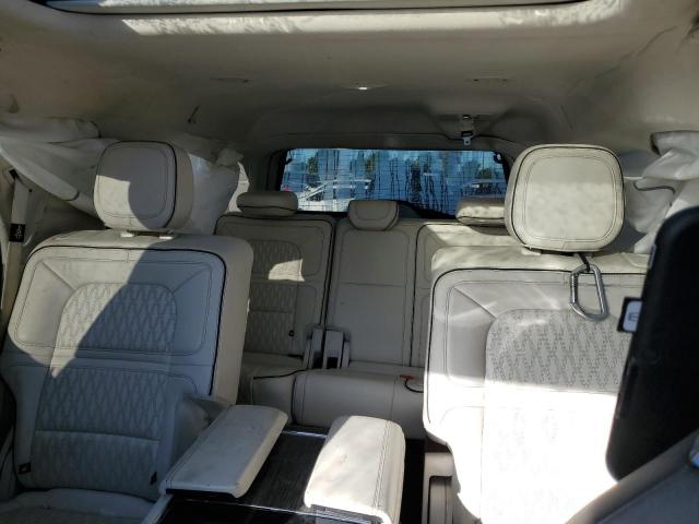 Photo 10 from auction – 2019 LINCOLN NAVIGATOR with VIN 5LMJJ3TT4KEL19439