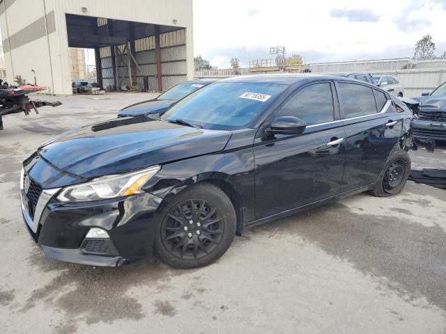 Photo 1 from auction – 2020 NISSAN ALTIMA S with VIN 1N4BL4BV3LC126412