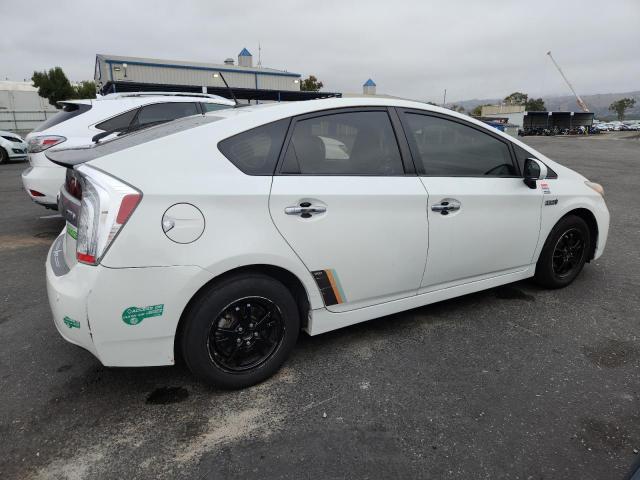 Фото 3 с аукциона – 2014 TOYOTA PRIUS PLUG с VIN JTDKN3DP5E3050059