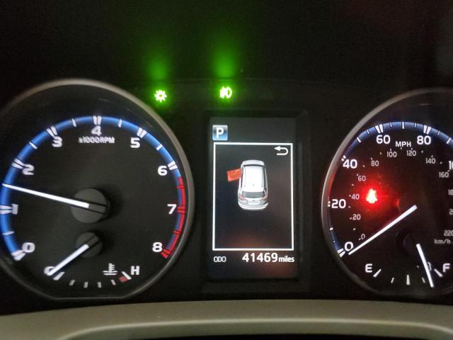 Photo 9 from auction – 2017 TOYOTA RAV4 XLE with VIN 2T3RFREV9HW558564