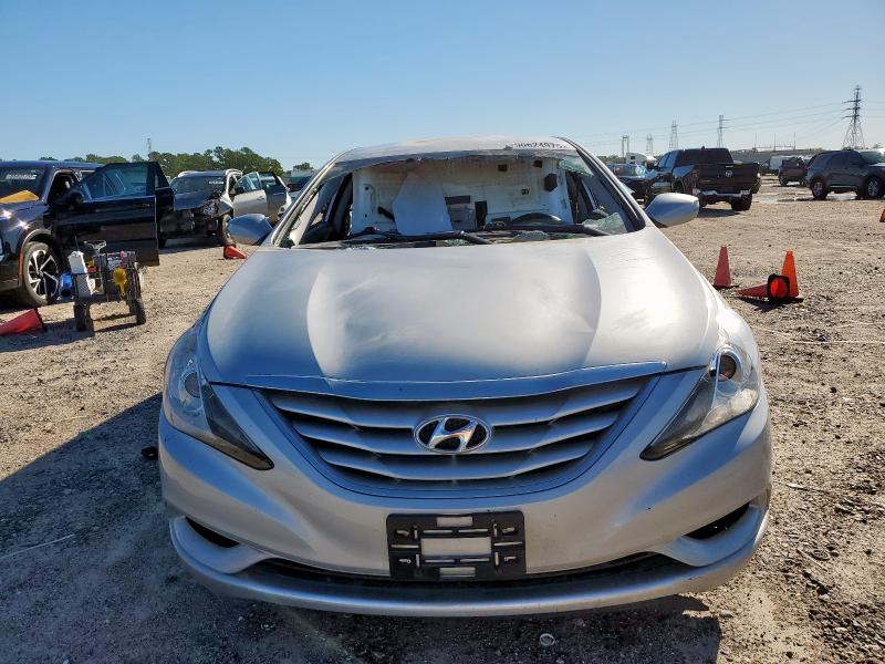 Photo 5 from auction – 2012 HYUNDAI SONATA GLS with VIN 5NPEB4ACXCH496688